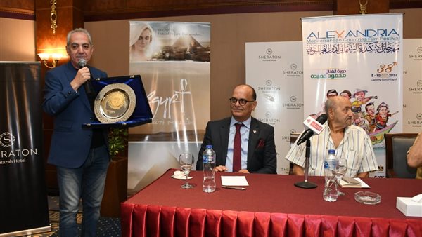 ندوة تكريم السينما