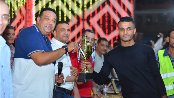 النائب محمد عزمي