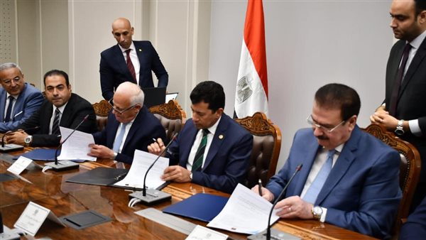 بدء تنفيد انشاء استاد