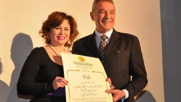 إلهام شاهين ومحمود