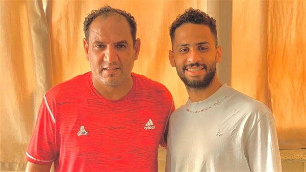 فرعون مع مدرب التأمين