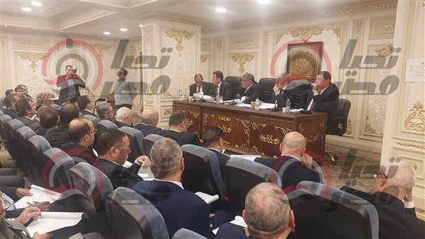 اجتماع لجنة الصناعة