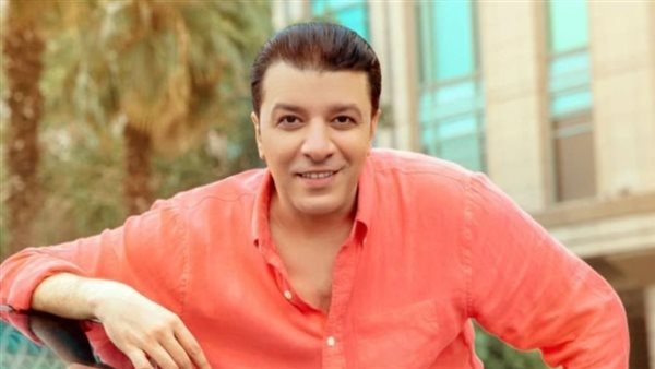 الفنان مصطفى كامل