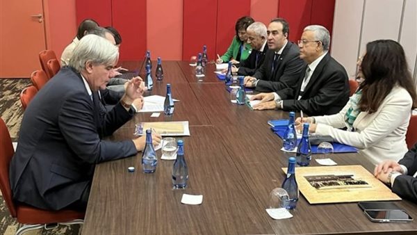 جانب من اللقاء