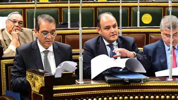 وزير الصناعة