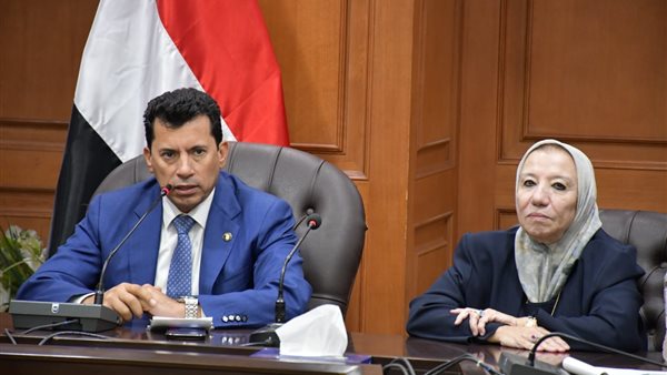 وزير الشباب والرياضة