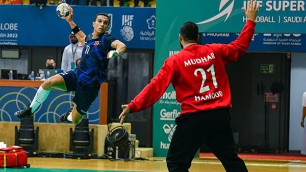 الأهلي وبنفيكا