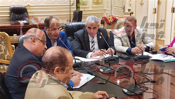  لجنة القوى العاملة