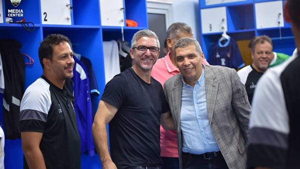 أسامة خليل وبابا