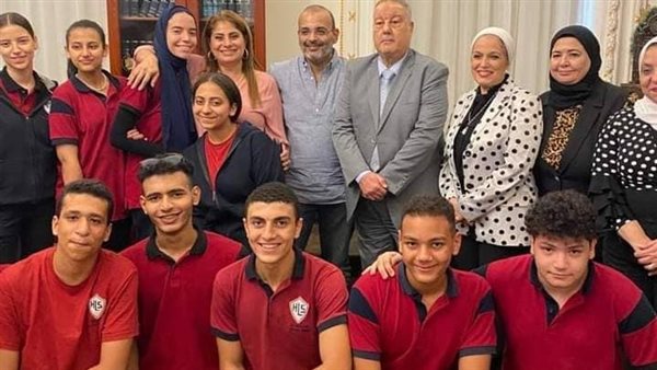 أيمن بهجت قمر