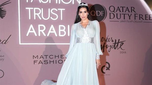 ياسمين صبري بالأبيض