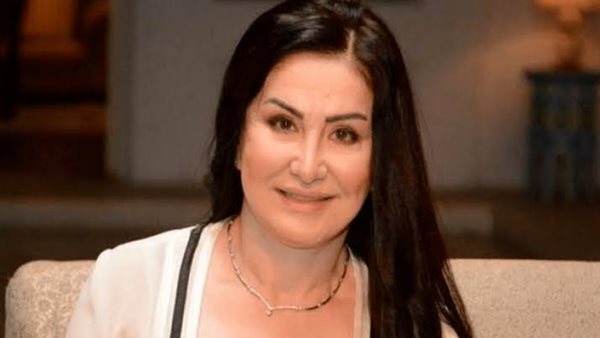 الفنانة وفاء سالم