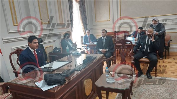  لجنة الشباب والرياضة