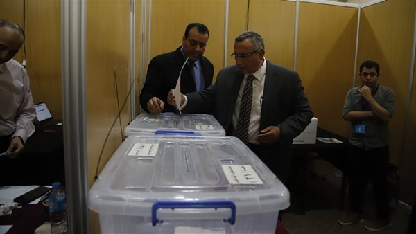 الدكتور عبدالسند