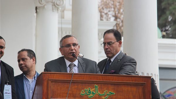  الدكتور عبد السند