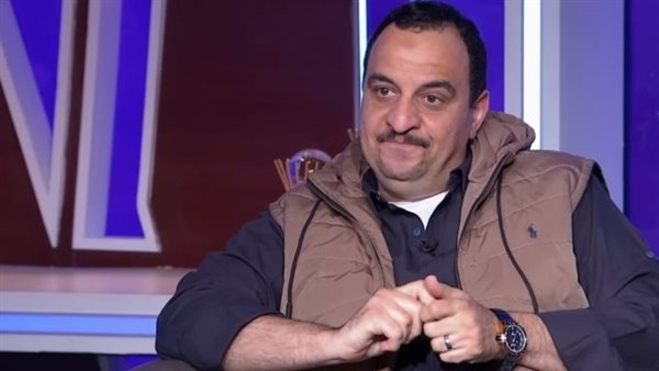 الفنان هشام إسماعيل