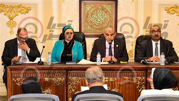 لجنة القوى العاملة