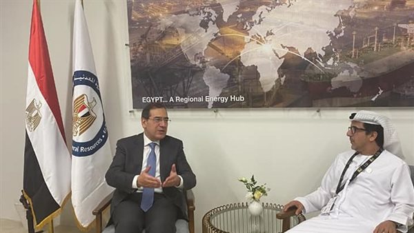 جلسة مباحثات 