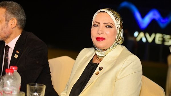 النائبة  إحسان شوقى