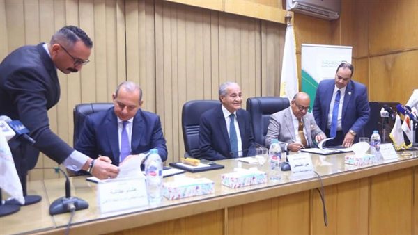 وزير التموين