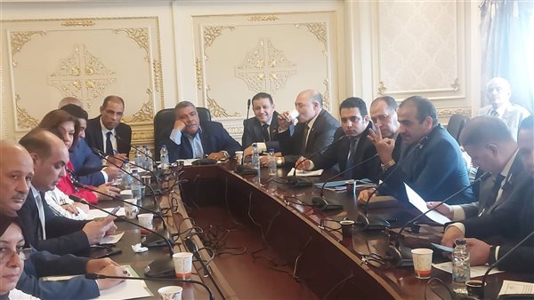 اجتماع لجنة الصناعة