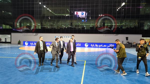 زعيم الأغلبية يتابع