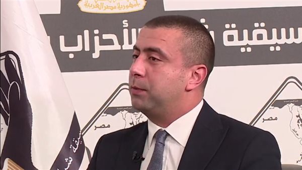  الدكتور أحمد بهاء