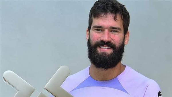 أليسون بيكير 