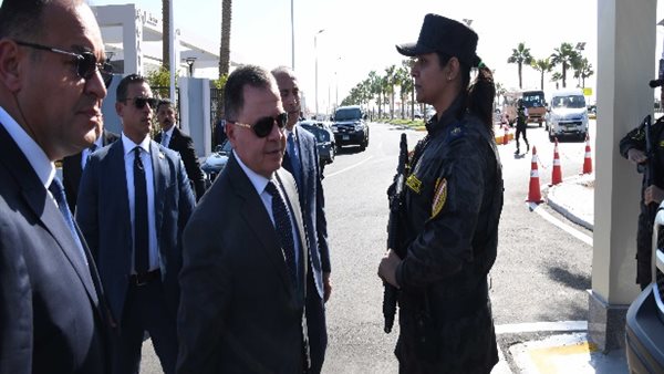 وزير الداخلية اثناء