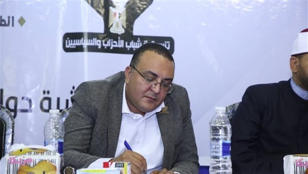 النائب عمرو عزت حجاج