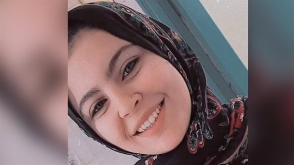 الطالبة دنيا 