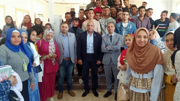 جانب من الجلسة 