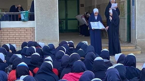 طالبات المدرسة