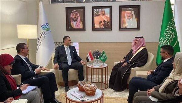 وزير السياحة والآثار