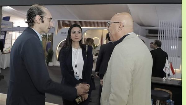 النائب محمد عبدالعزيز