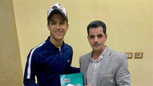 مصطفي سعد مع رئيس