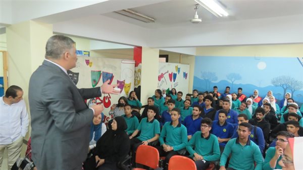 توعية الطلاب بمخاطر