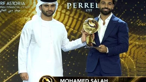 محمد صلاح يتوج بجائزة