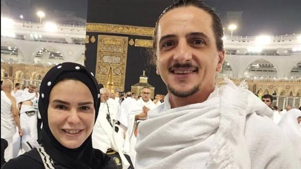 دنيا عبد العزيز وزوجها