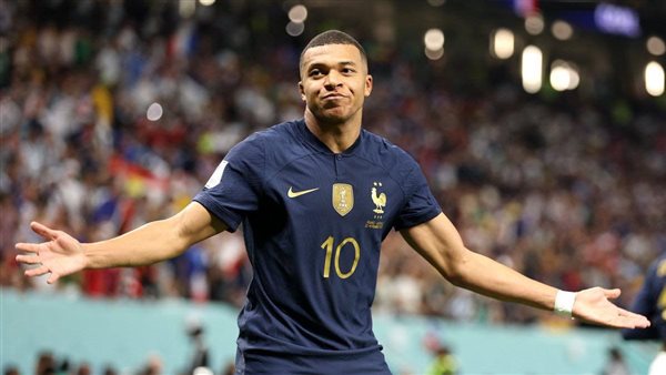 تأهل منتخب فرنسا إلى الدور ربع النهائي من بطولة كأس العالم 2022 بقطر بعد الفوز على نظيره البولندي بثلاثة أهداف مقابل هدف، 548
