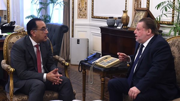 رئيس الوزراء يلتقي