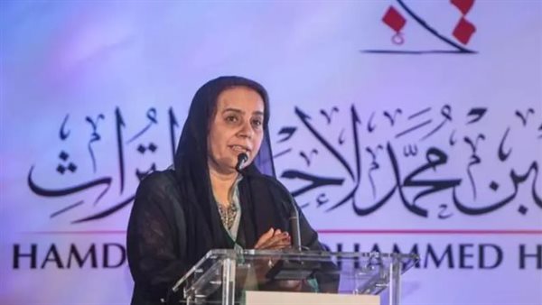 الشاعرة الإماراتية