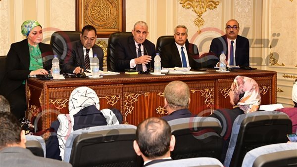 لجنة القوى العاملة