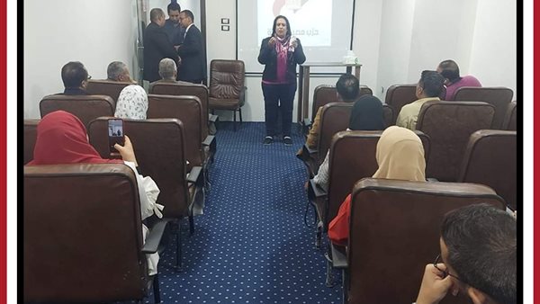 جانب من الندوة