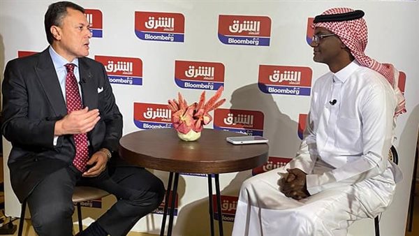  وزير السياحة والآثار