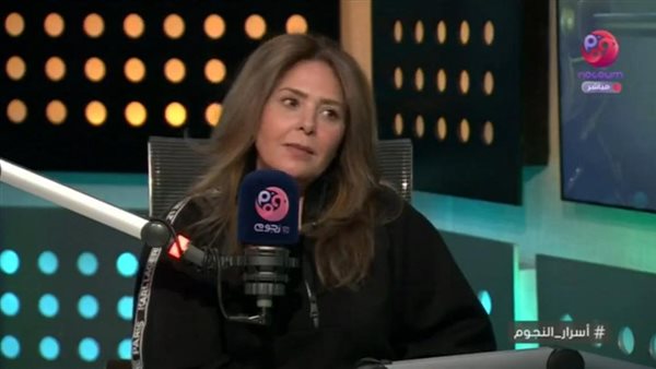 الفنانة صابرين