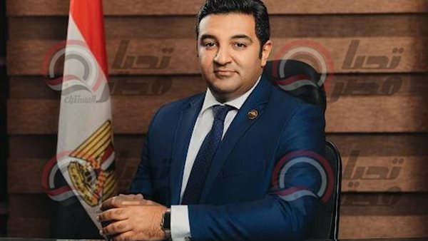 النائب محمود عصام