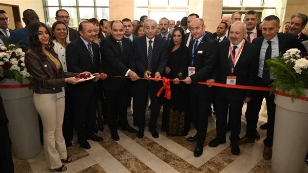 وزيرا التموين والتجارة