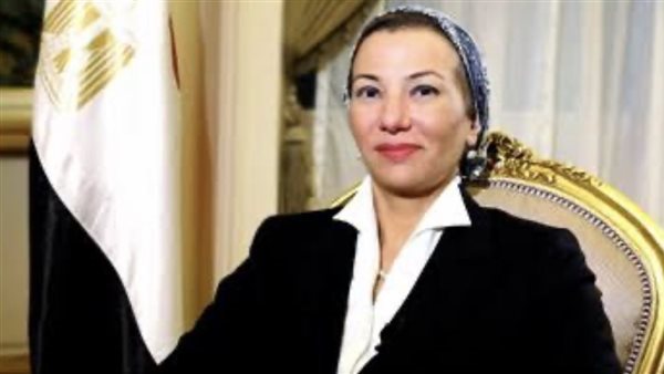 وزيرة البيئة 