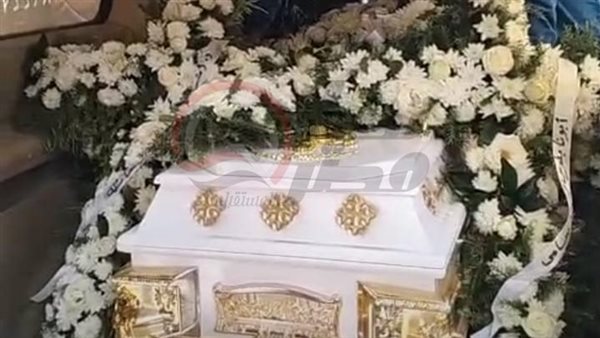 وصول جثمان مفيد فوزي